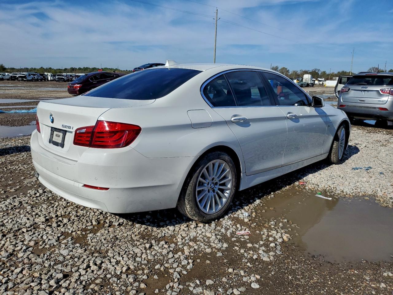 BMW 5 Series I Image 4