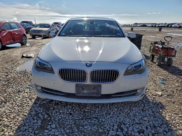 BMW 5 Series I Image 12