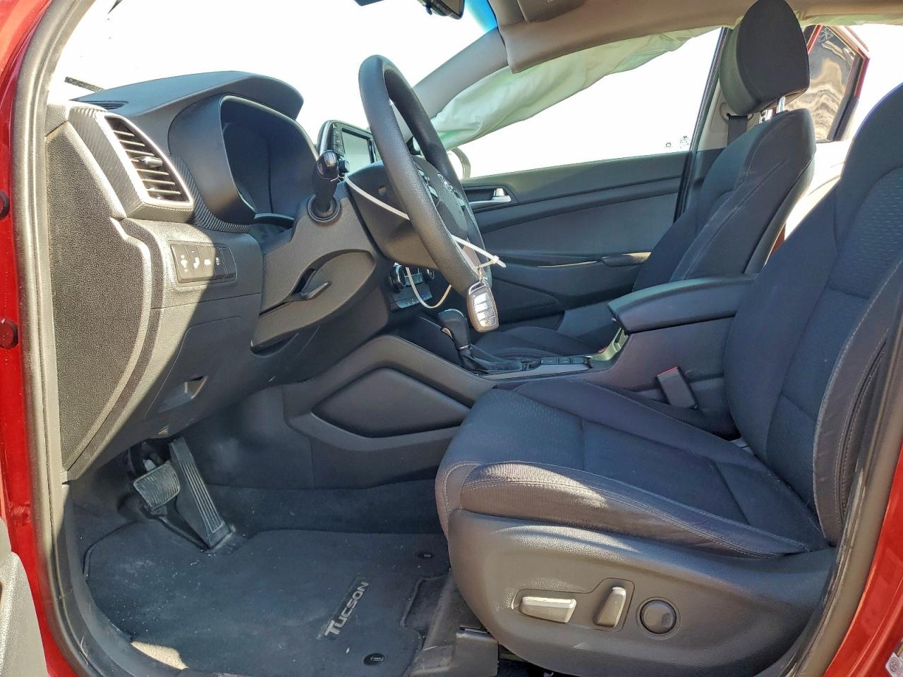 Hyundai TUCSON Limited Image 12