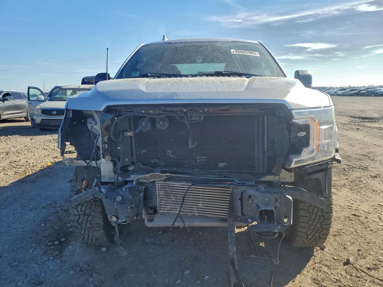 Ford F-150 Supercrew Image 11