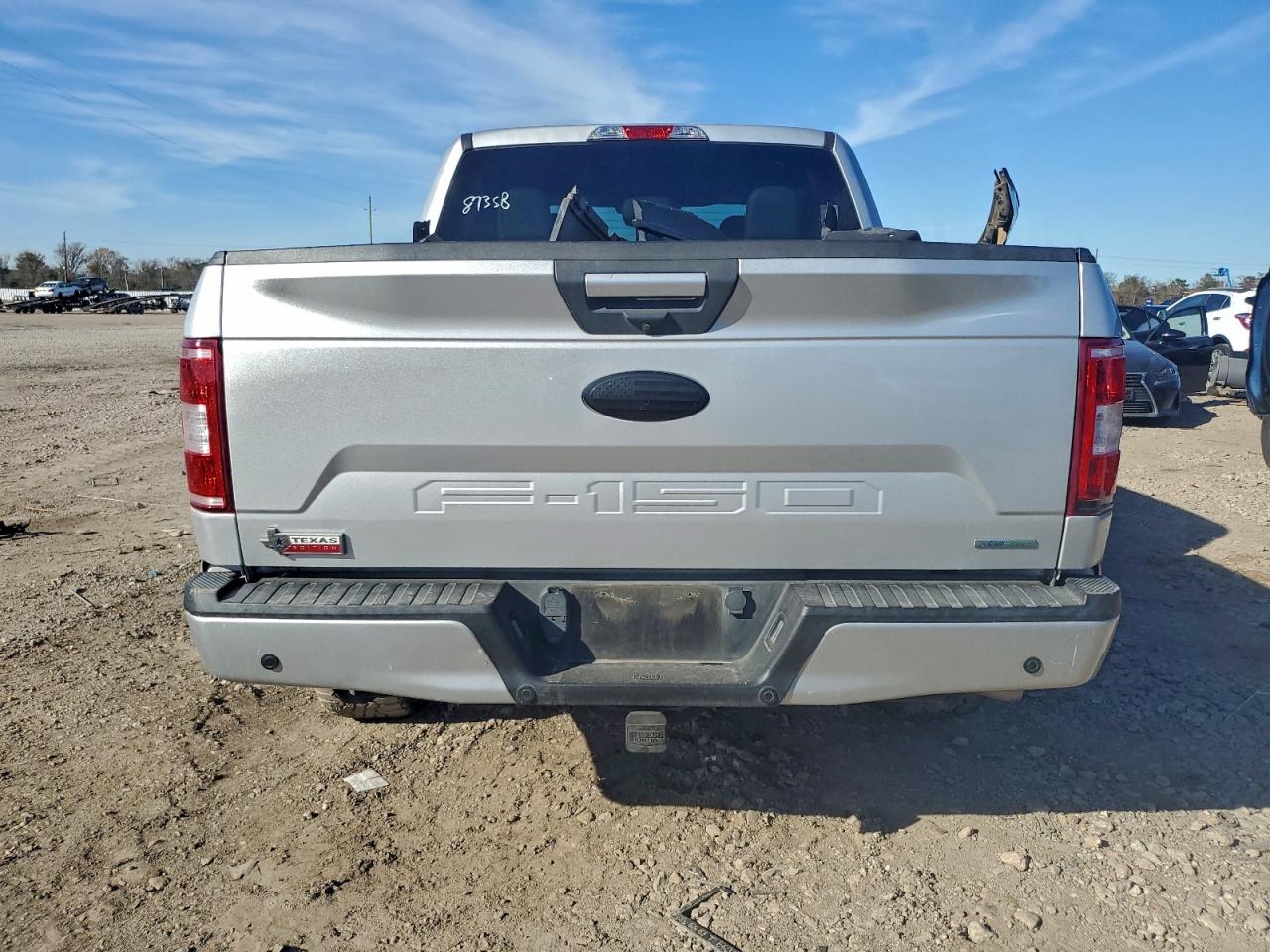 Ford F-150 Supercrew Image 3