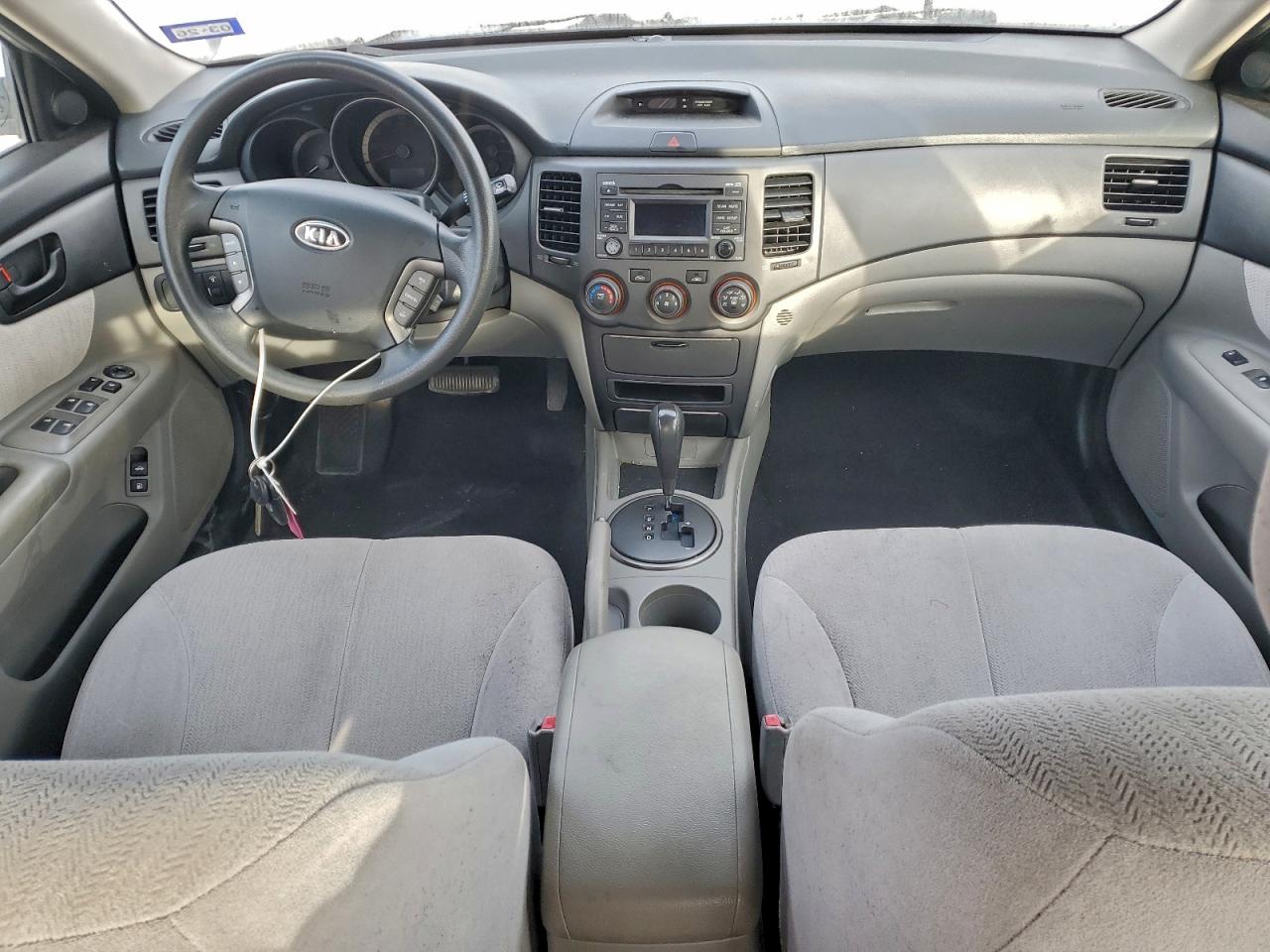 Kia Optima Lx Image 9