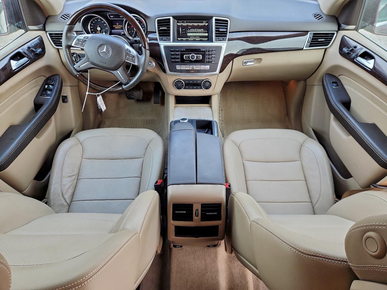 Mercedes-Benz M-Class 350 Image 3