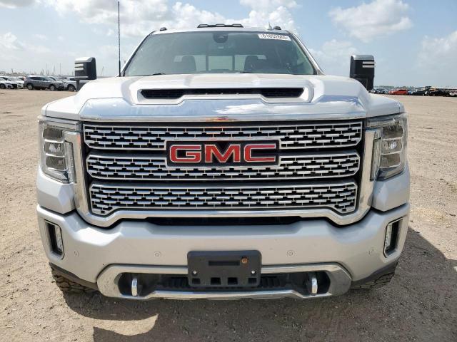 GMC Sierra K2500 Denali Image 5